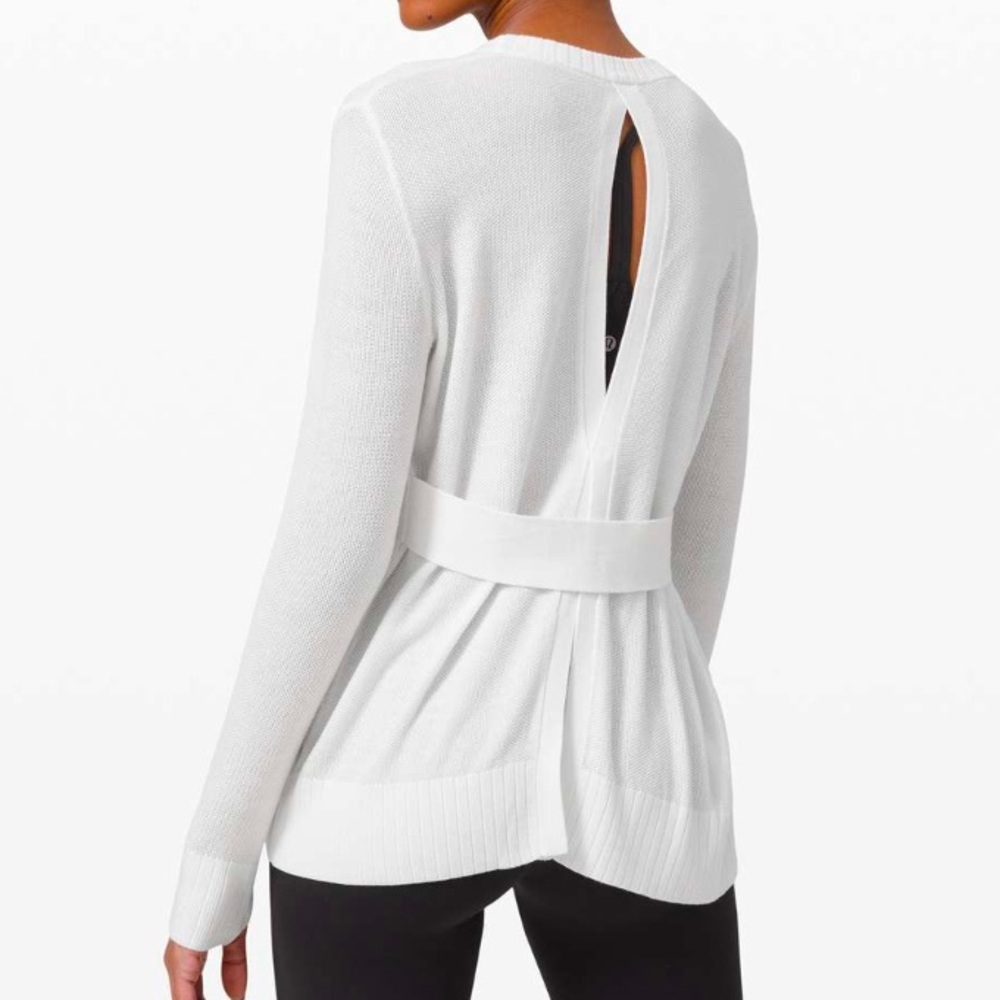 LULULEMON Sincerely Yours Sweater in 
White sz 4